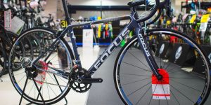 自転車かバイクか車のうちどれを趣味にするか迷う