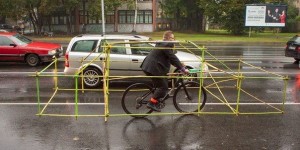 自転車ってこんなに省スペース！自転車を車サイズにしてみるデモンストレーション