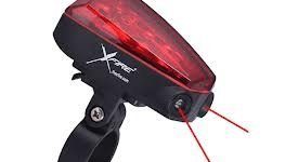 自分だけの自転車レーンで夜道も安全に「XFIRE LEDテールライト レーザーレーン」